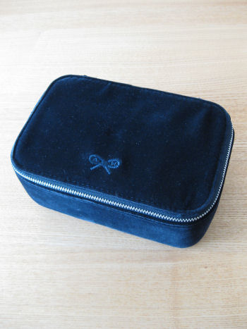 Anya Hindmarch/�A�j���E�n�C���h�}�[�`/�p���q��/�C�M���X/�|�[�`/�o�j�e�B